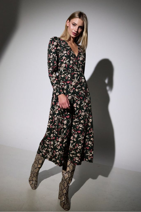 Eveleen Tapestry Print Long Sleeve Midi Dress