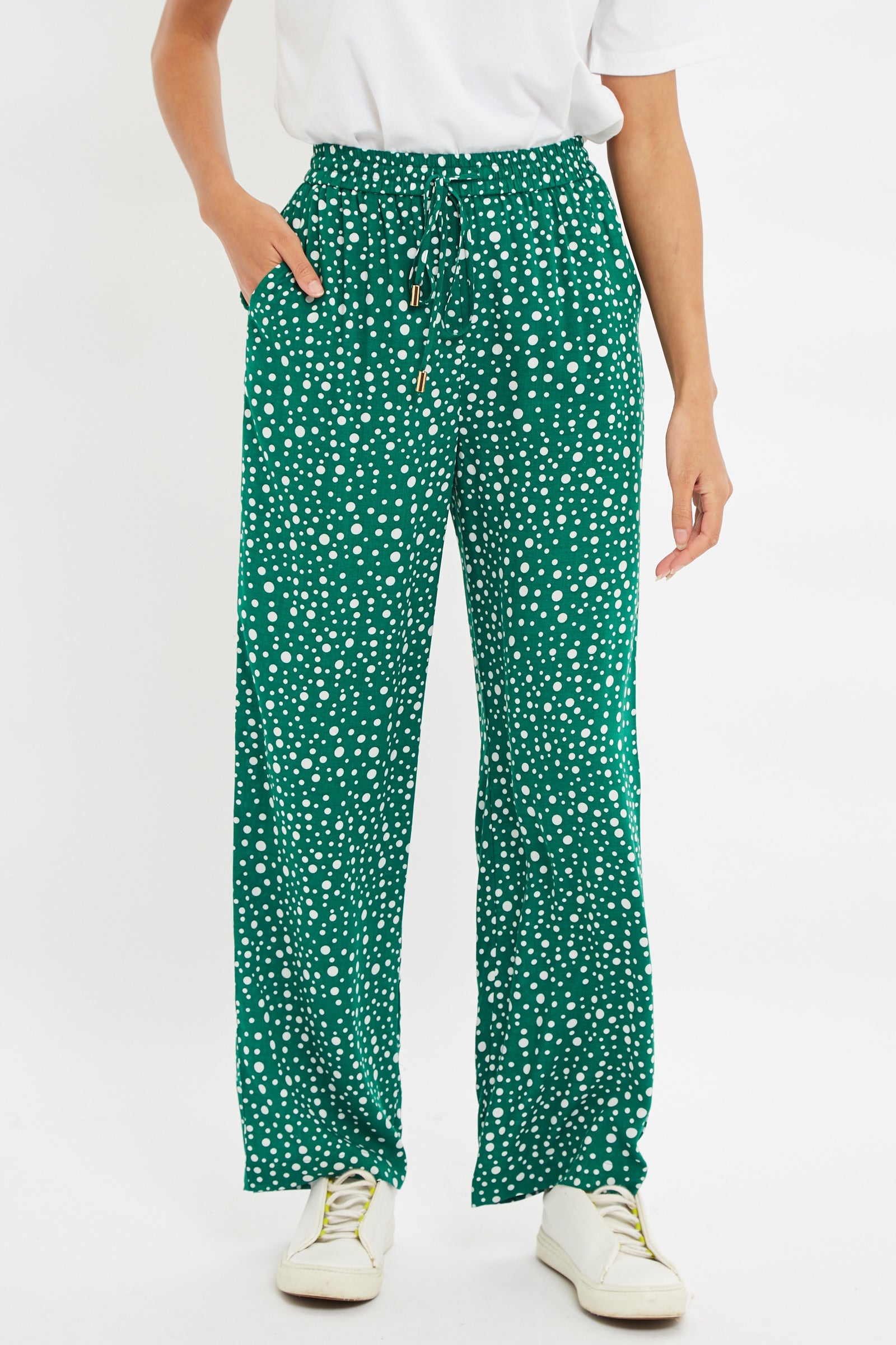 Green pull hot sale on pants